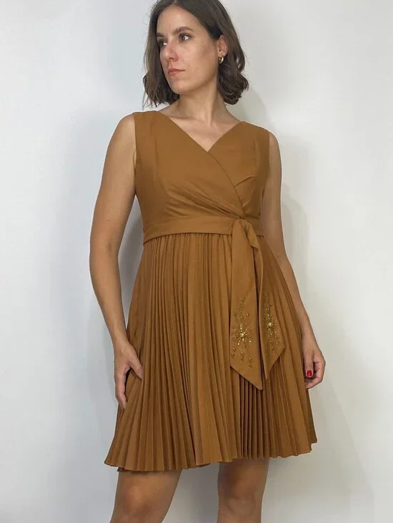 Vintage 1960s Brown BEADED Party Dress -- Small to Medium - Picture 4 of 6